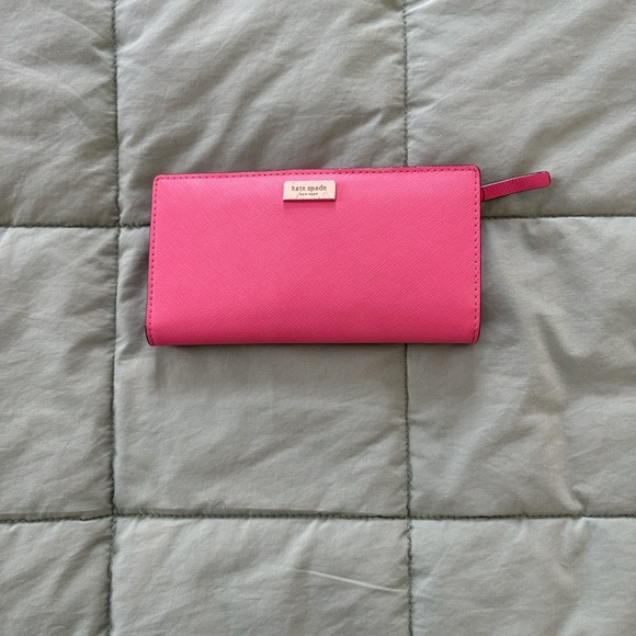 Kate Spade Vibrant Pink Wallet - Picture 5 of 5